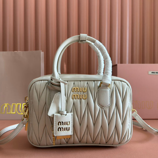 ARCADIE MATELASSÉ BAG 24 IN WHITE LAMBSKIN GOLD HARDWARE