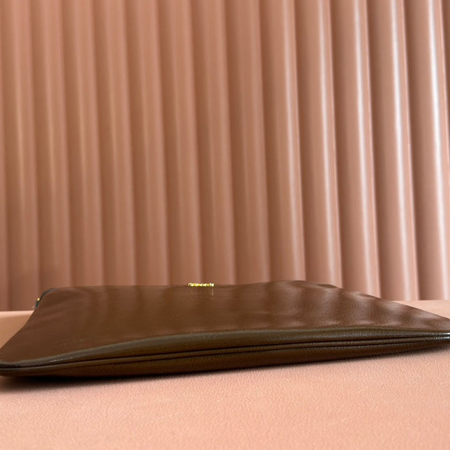 IVY 40 TOTE IN BROWN PATENT CALFSKIN