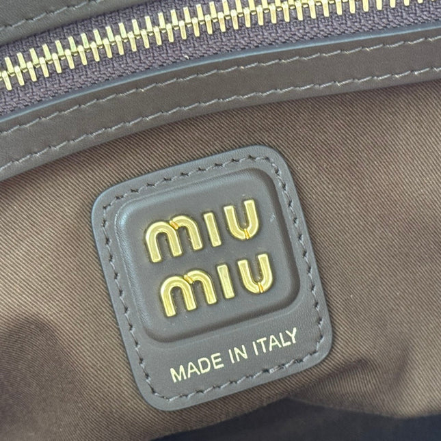 IVY 40 TOTE IN BROWN PATENT CALFSKIN