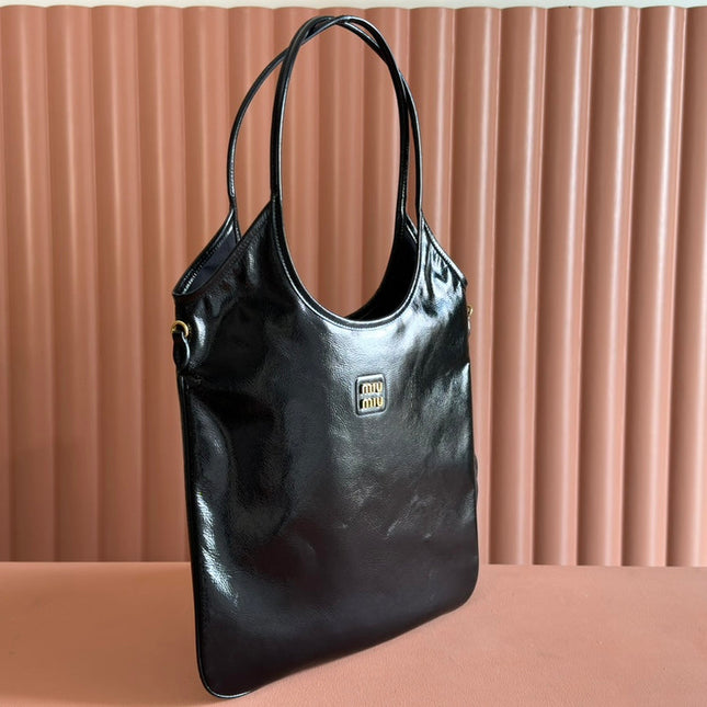 IVY 40 TOTE IN BLACK PATENT CALFSKIN