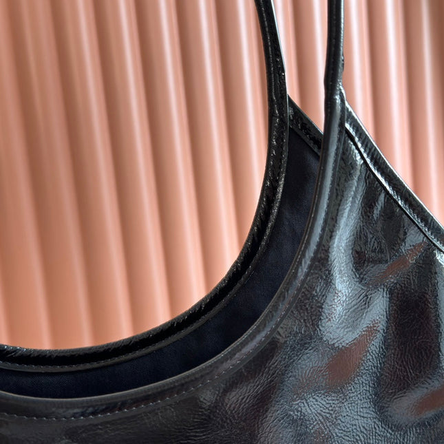IVY 40 TOTE IN BLACK PATENT CALFSKIN