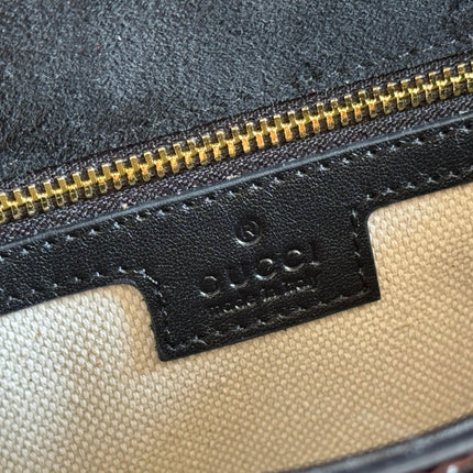 MEDIUM BLONDIE SHOULDER BAG 26.5 IN BLACK PATENT CALFSKIN