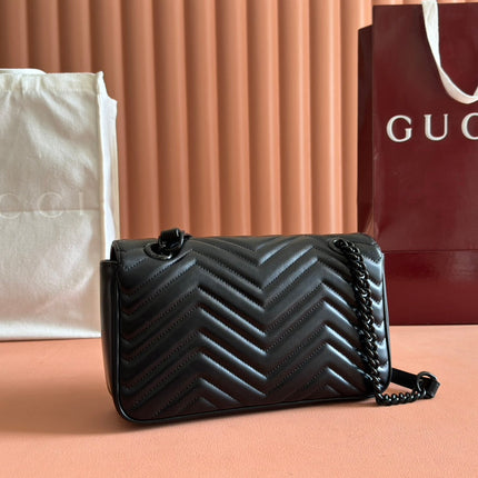 MARMONT SHOULDER BAG 26 IN BLACK CALFSKIN BLACK CHAIN