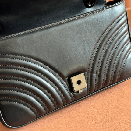 MARMONT SHOULDER BAG 26 IN BLACK CALFSKIN BLACK CHAIN