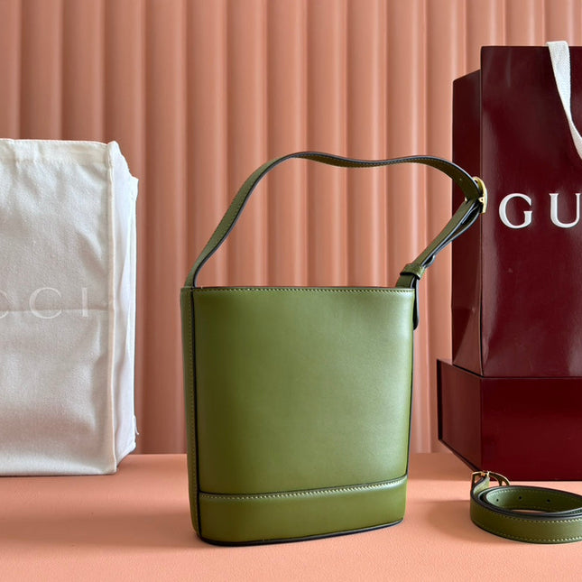 73 SMALL BUCKET BAG 20 IN GREEN SMOOTH CALFSKIN