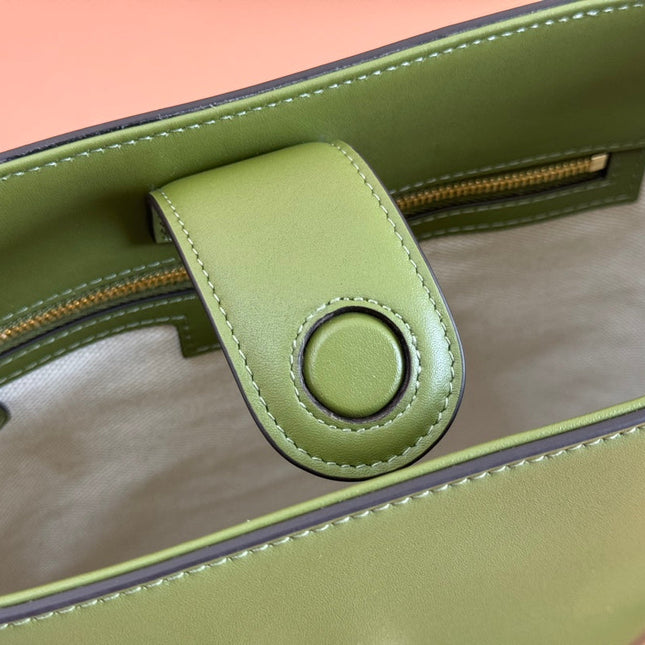 73 MEDIUM BUCKET BAG 27.5 IN GREEN SMOOTH CALFSKIN