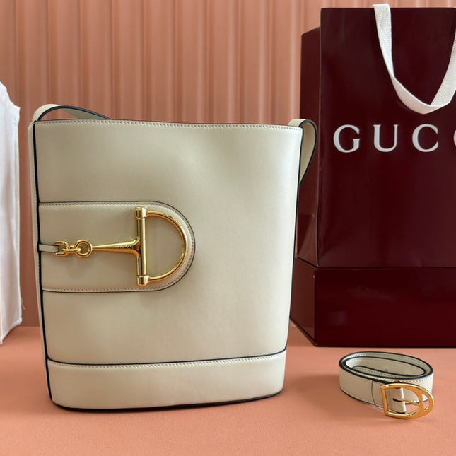 73 MEDIUM BUCKET BAG 27.5 IN OFF WHITE SMOOTH CALFSKIN