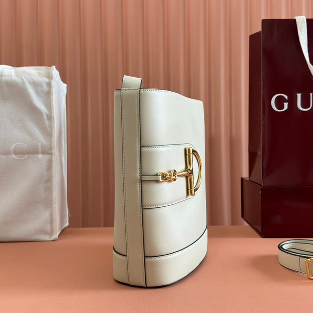 73 MEDIUM BUCKET BAG 27.5 IN OFF WHITE SMOOTH CALFSKIN