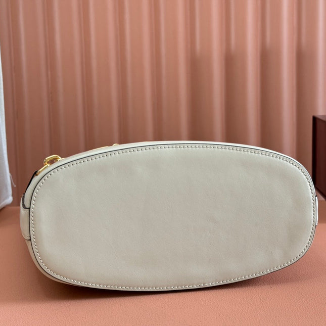 73 MEDIUM BUCKET BAG 27.5 IN OFF WHITE SMOOTH CALFSKIN