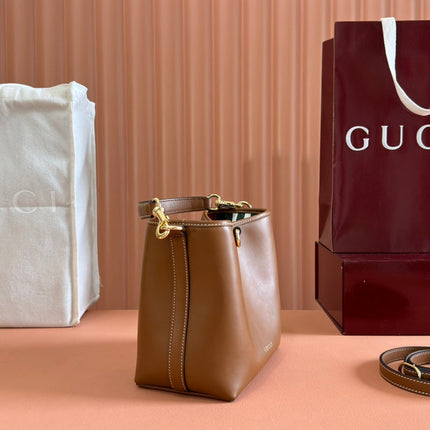 EMBLEM SMALL BUCKET BAG 19 IN BROWN SMOOTH CALFSKIN