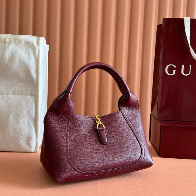 MEDIUM SOFTBIT MAXI SHOULDER BAG 27.5 IN ROSSO ANCORA RED GRAINY LAMBSKIN