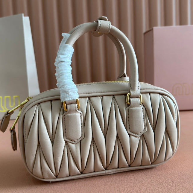 ARCADIE MATELASSÉ BAG 19 IN NUDE CALFSKIN GOLD HARDWARE