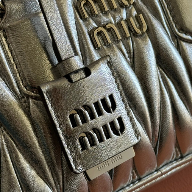 ARCADIE MATELASSÉ NAPPA SMALL BAG 19 IN SILVER GLOSSY LAMBSKIN SILVER HARDWARE