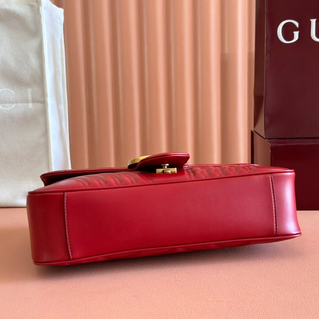 MARMONT SHOULDER BAG 31 IN RED CALFSKIN GOLD CHAIN