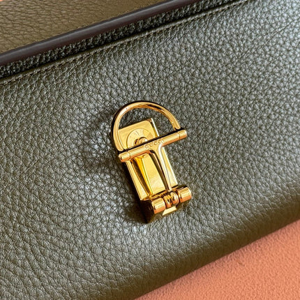 SOFTBIT CONTINENTAL WALLET 19 IN GREEN GRAINY CALFSKIN GOLD HARDWARE