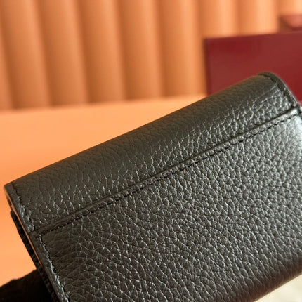 SOFTBIT CARD CASE 10.5 IN BLACK GRAINY CALFSKIN GOLD HARDWARE