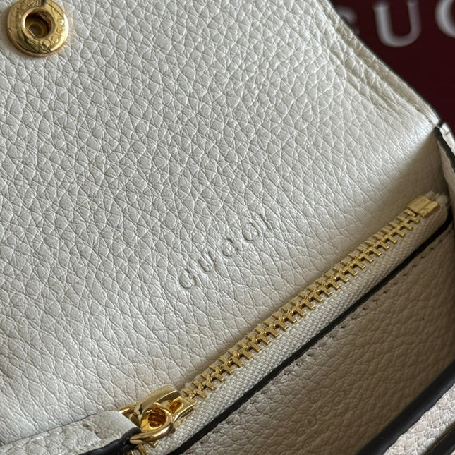 SOFTBIT CARD CASE 10.5 IN WHITE GRAINY CALFSKIN GOLD HARDWARE