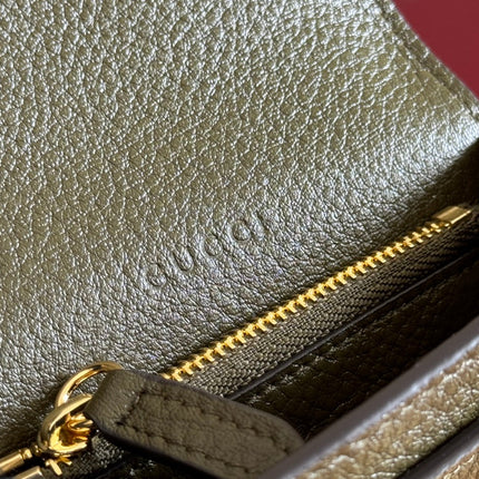 SOFTBIT CARD CASE 10.5 IN GREEN GRAINY CALFSKIN GOLD HARDWARE