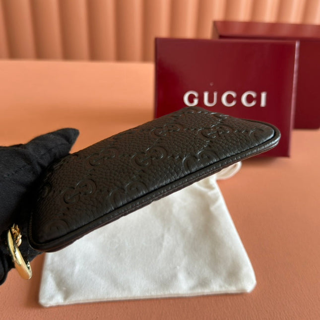 EMBLEM ZIP KEY CASE 12 IN BLACK GG GRAINY CALFSKIN