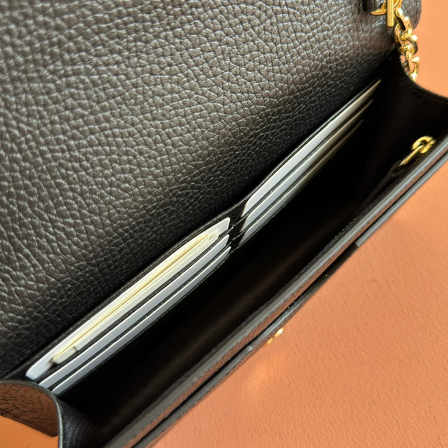 EMBLEM WALLET ON CHAIN 20 IN BLACK SMOOTH GG CALFSKIN