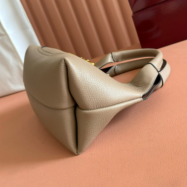 MEDIUM SOFTBIT MAXI SHOULDER BAG 27.5 IN TAUPE GRAINY LAMBSKIN