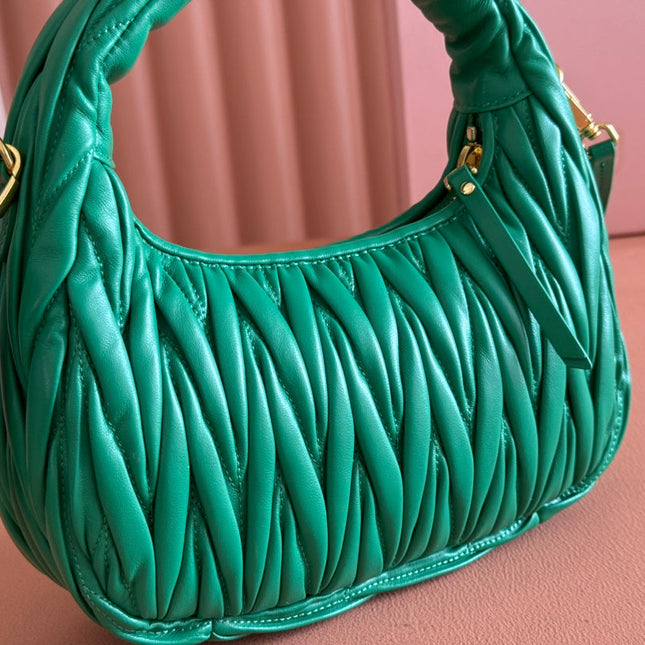 WANDER MATELASSÉ HANDBAG 23 IN PINE GREEN LAMBSKIN