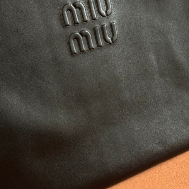 LARGE HOBO TOTE BAG 60 IN BLACK CALFSKIN