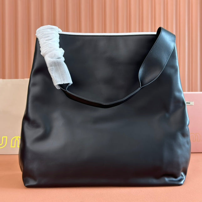 LARGE HOBO TOTE BAG 46 IN BLACK CALFSKIN