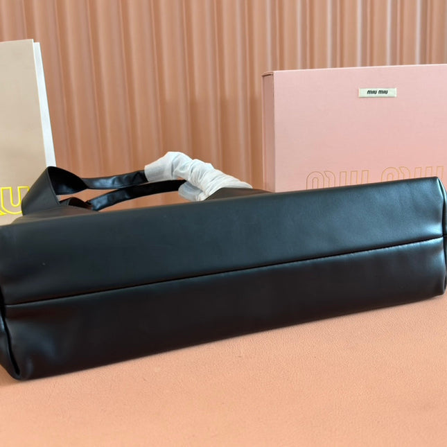 LARGE HOBO TOTE BAG 46 IN BLACK CALFSKIN