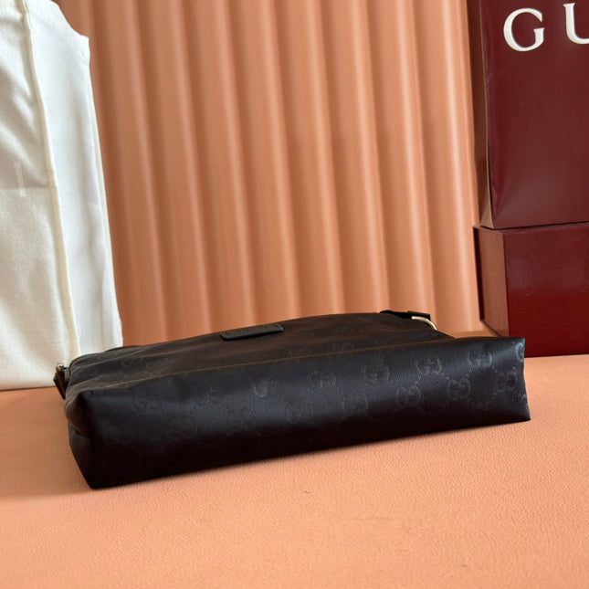 MEDIUM CROSS MESSENGER BAG 29 IN BLACK FABRIC