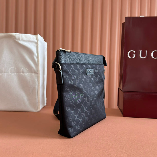 MEDIUM CROSS MESSENGER BAG 29 IN BLACK FABRIC