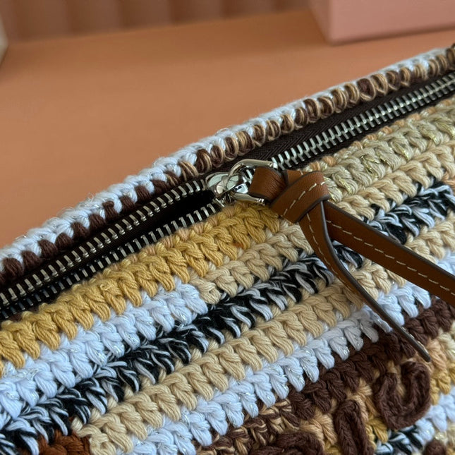 CROCHET SHOULDER BAG 25.5 NATURAL COLOUR-BLOCK WOOL WITH BROWN STRAP CALFSKIN