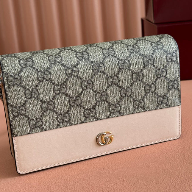 GG MARMONT WALLET ON CHAIN 20 BEIGE AND WHITE IN CALFSKIN