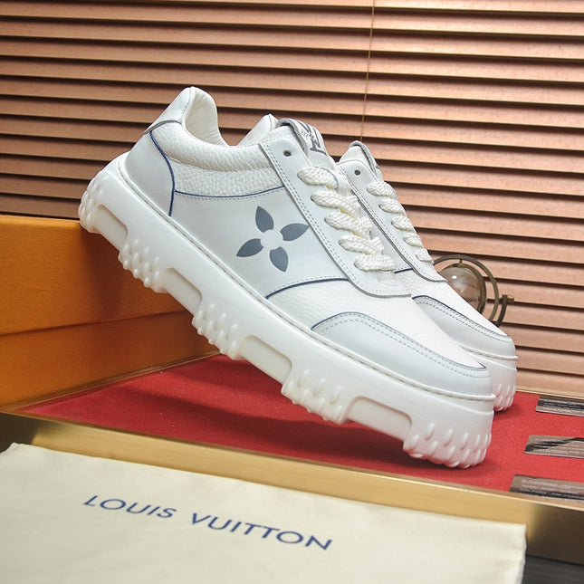 LV TRAINER WHITE MIX GREY CALFSKIN