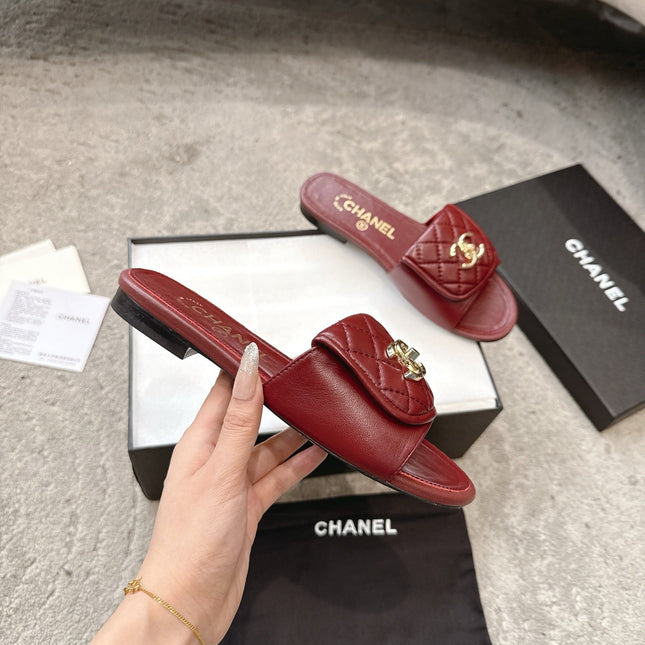 PLATFORM SLIPPERS LOGO IN RUBY RED LAMBSKIN