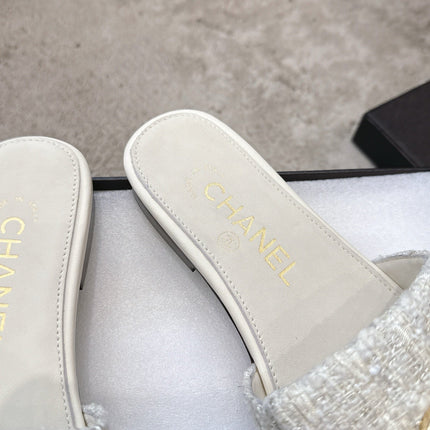 PLATFORM SLIPPERS LOGO IN WHITE TWEED AND LAMBSKIN