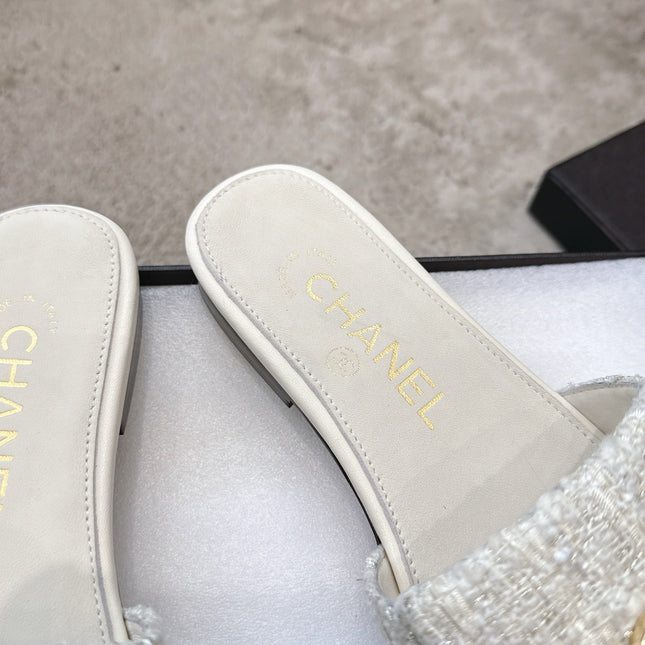 PLATFORM SLIPPERS LOGO IN WHITE TWEED AND LAMBSKIN