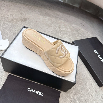 WEDGE HEELS IN BEIGE CALFSKIN QUILTED