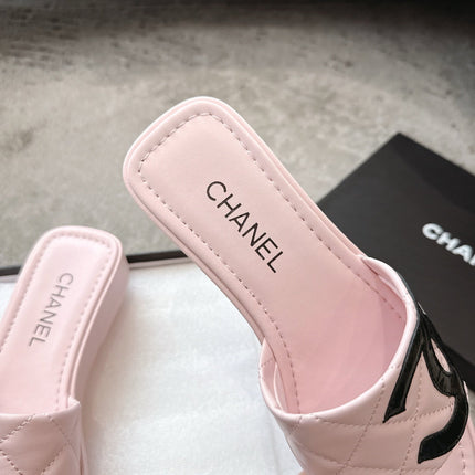 SLIPPERS IN PINK CALFSKIN QUILTED