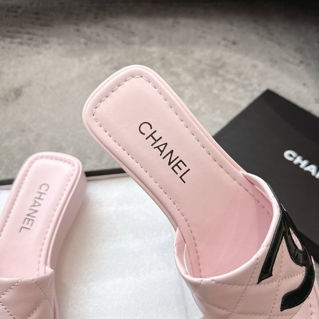 SLIPPERS IN PINK CALFSKIN QUILTED