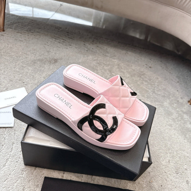 SLIPPERS IN PINK CALFSKIN QUILTED