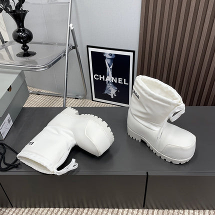 BALENCIAGA 25S ALASKA ANKLE BOOTS HIGH HEEL IN WHITE FABRIC STYLE 1