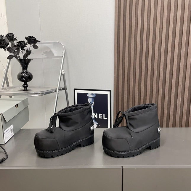 BALENCIAGA 25S ALASKA ANKLE BOOTS HIGH HEEL IN BLACK FABRIC
