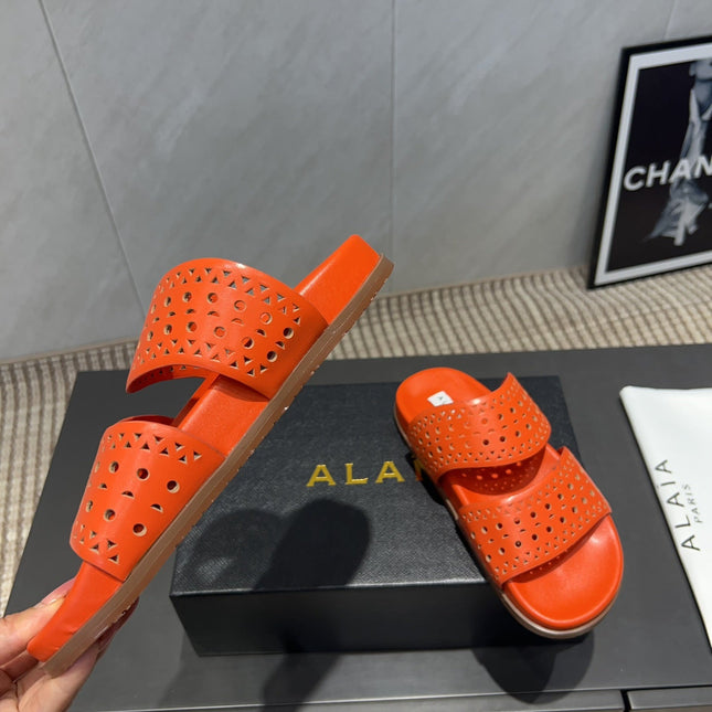 ALAIA CHUNKY TWO-STRAP SLIDES 25S IN ORANGE CALFSKIN