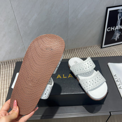 ALAIA CHUNKY TWO-STRAP SLIDES 25S IN WHITE CALFSKIN