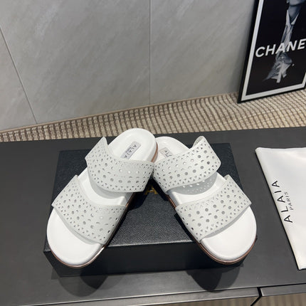 ALAIA CHUNKY TWO-STRAP SLIDES 25S IN WHITE CALFSKIN