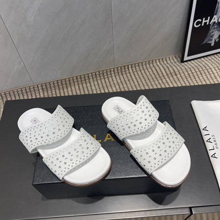 ALAIA CHUNKY TWO-STRAP SLIDES 25S IN WHITE CALFSKIN
