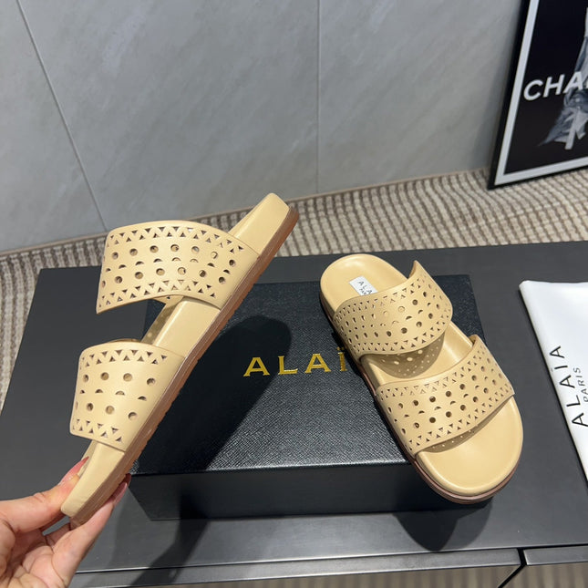 ALAIA CHUNKY TWO-STRAP SLIDES 25S IN BEIGE CALFSKIN