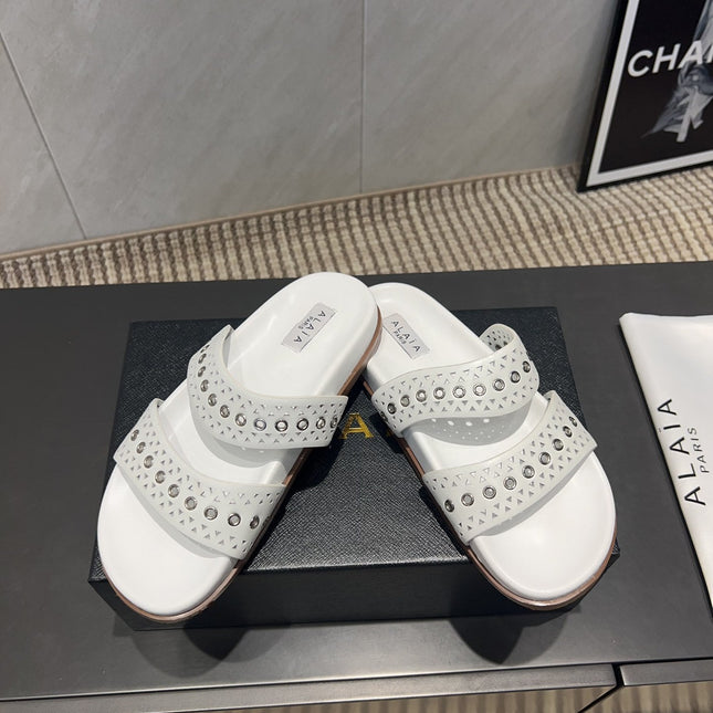 ALAIA DOUBLE-STRAP SANDALS 25S IN WHITE CALFSKIN