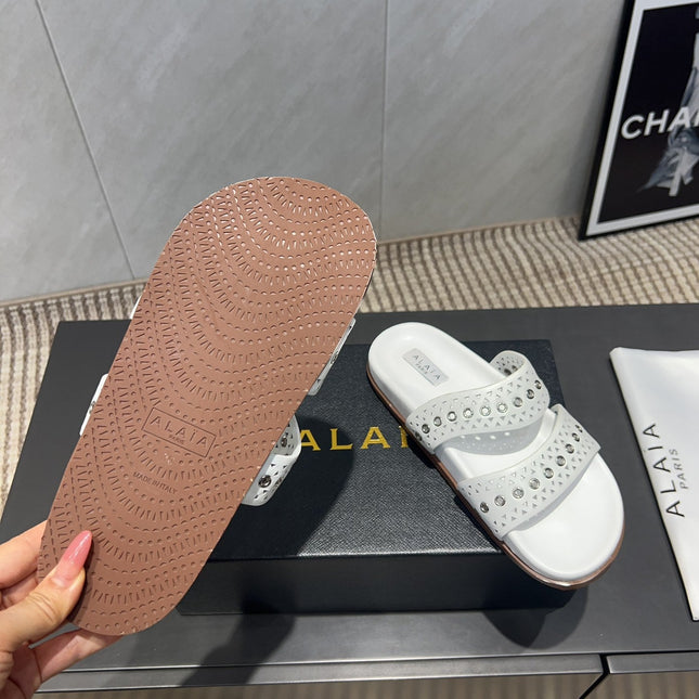 ALAIA DOUBLE-STRAP SANDALS 25S IN WHITE CALFSKIN